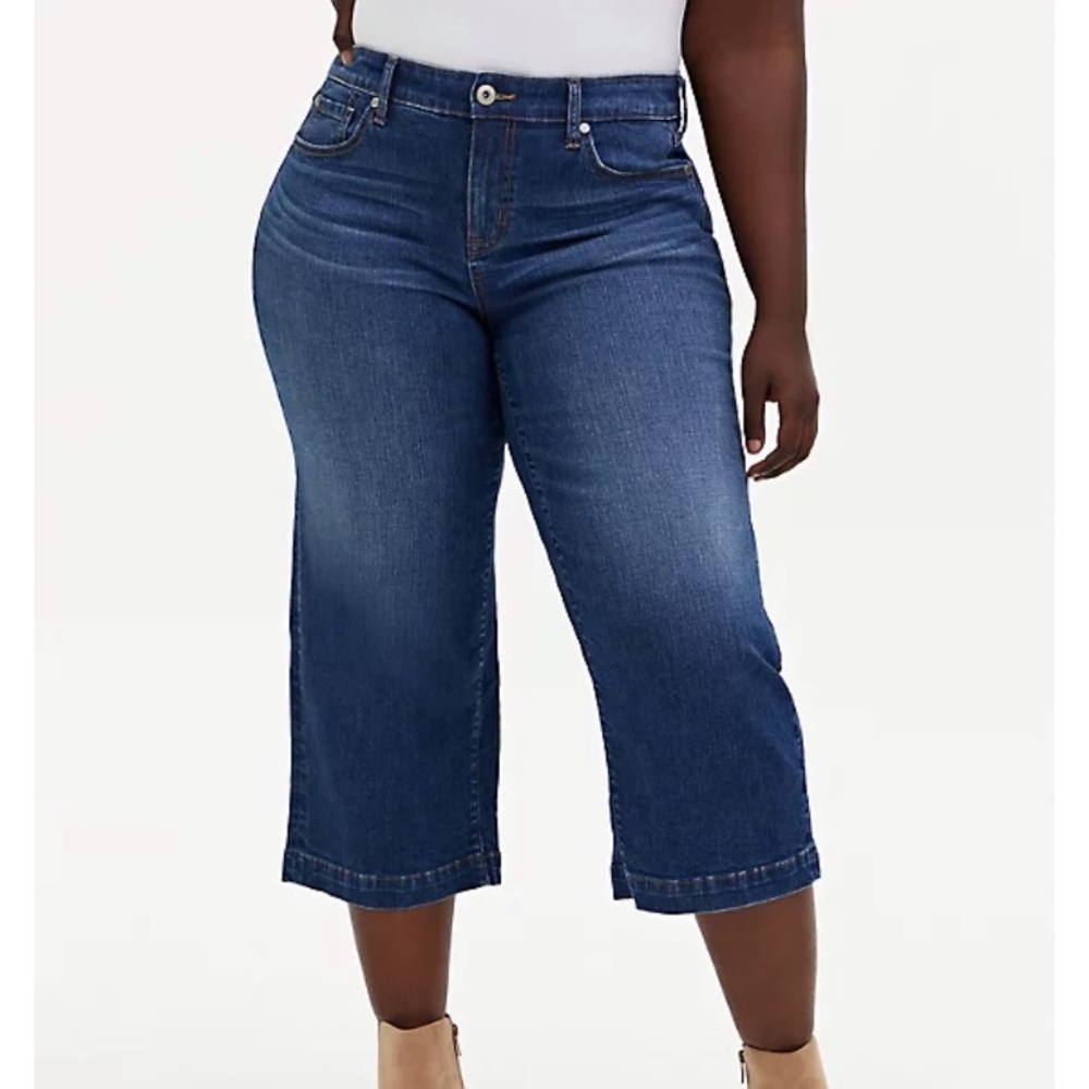 Torrid Vintage Stretch Medium Wash  Crop Wide Leg Jeans-Size 18